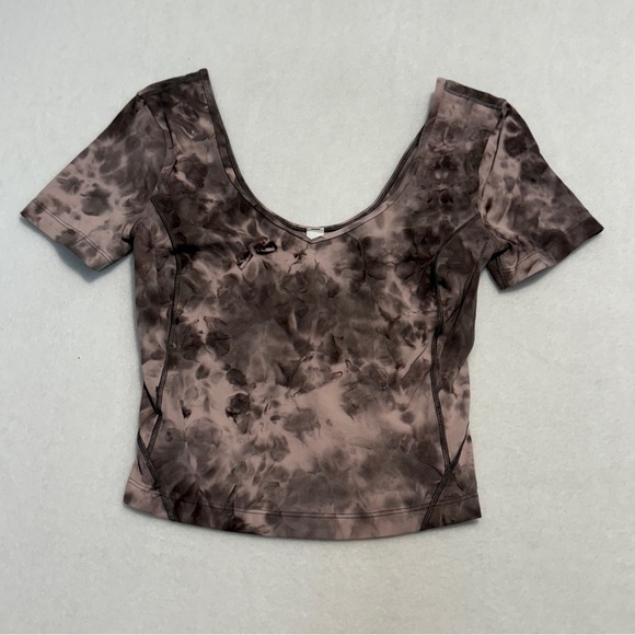 lululemon athletica Tops - Lululemon Align Size 2 Diamond Dyes Cropped Tee